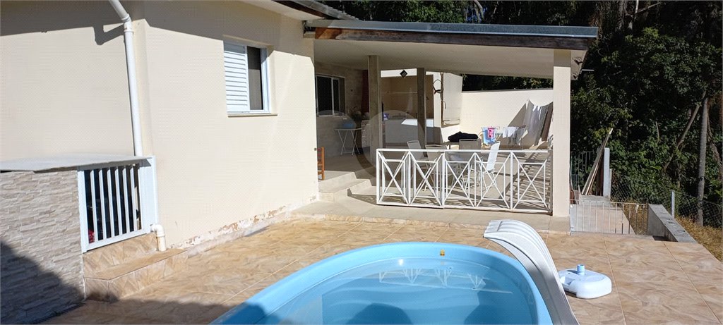 Casa à venda com 3 quartos, sendo 1 suíte, no condomínio Sausalito, Mairiporã - SP