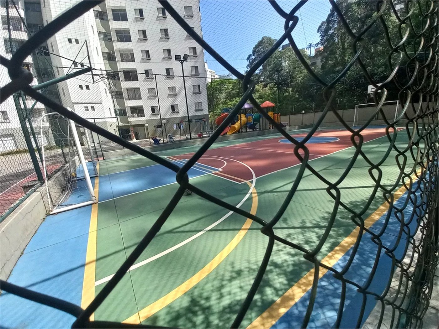 Apartamento à venda com 3 quartos, sendo 1 suíte,  em Vila Andrade, São Paulo, SP