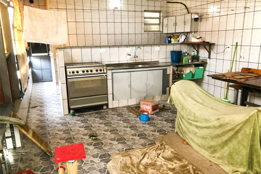 Sobrado à venda com 5 quartos, sendo 1 suíte, em Parque Edu Chaves, São Paulo, SP
