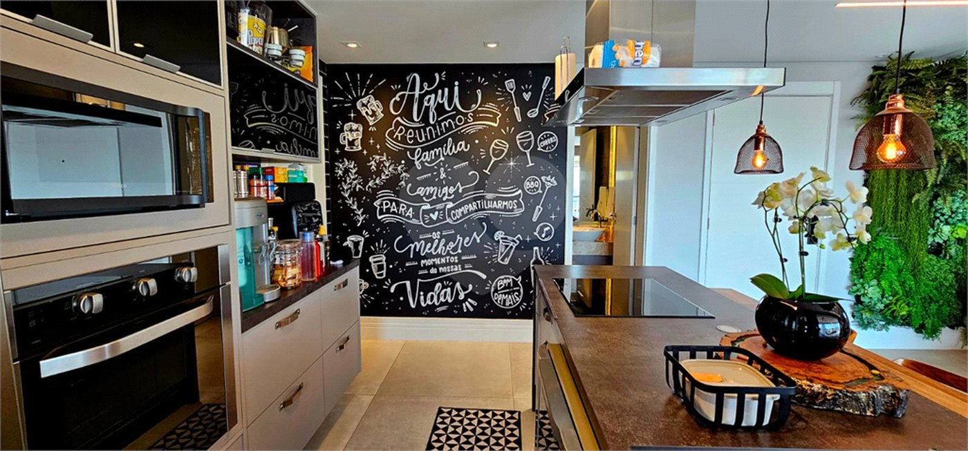 Apartamento à venda com 2 suítes em Vila Mariana, São Paulo, SP
