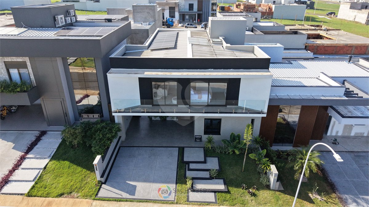 Casa à venda com 4 suítes no condomínio Residencial Dona Maria Candida, Indaiatuba - SP