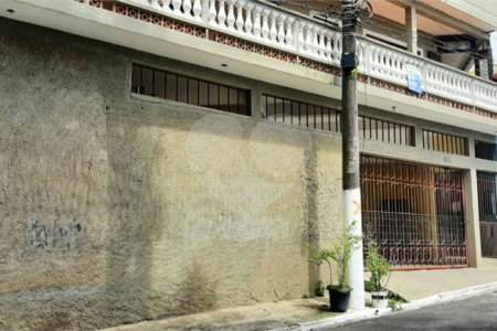 Sobrado à venda com 8 quartos em Jardim São Luís, São Paulo, SP