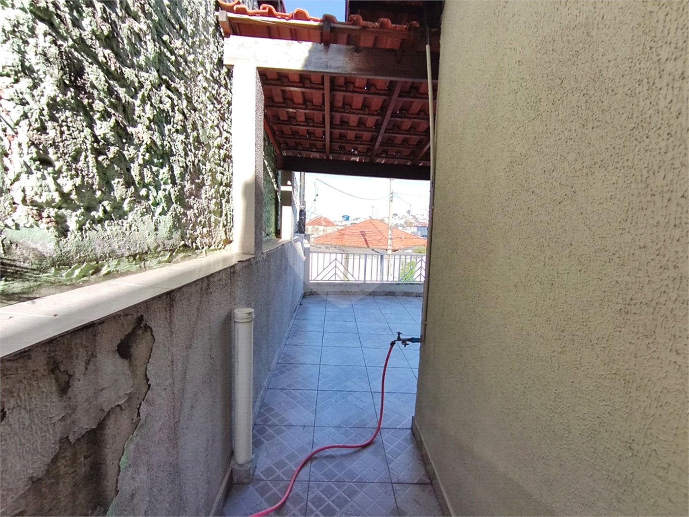 Sobrado à venda com 3 quartos, sendo 1 suíte, em Vila Nivi, São Paulo, SP