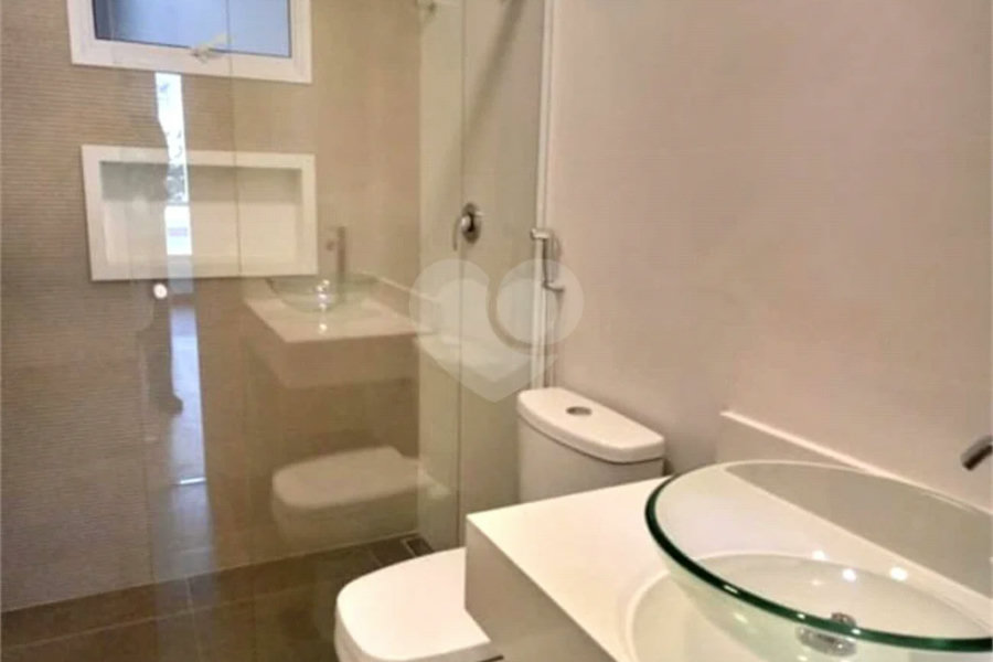 Casa à venda com 3 suítes em Santana, São Paulo, SP