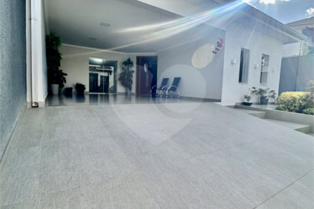 Sobrado à venda com 4 suítes em Jardim Shangri-lá, Cuiabá, MT