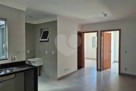 Apartamento à venda com 2 quartos em Vila Mangalot, São Paulo, SP