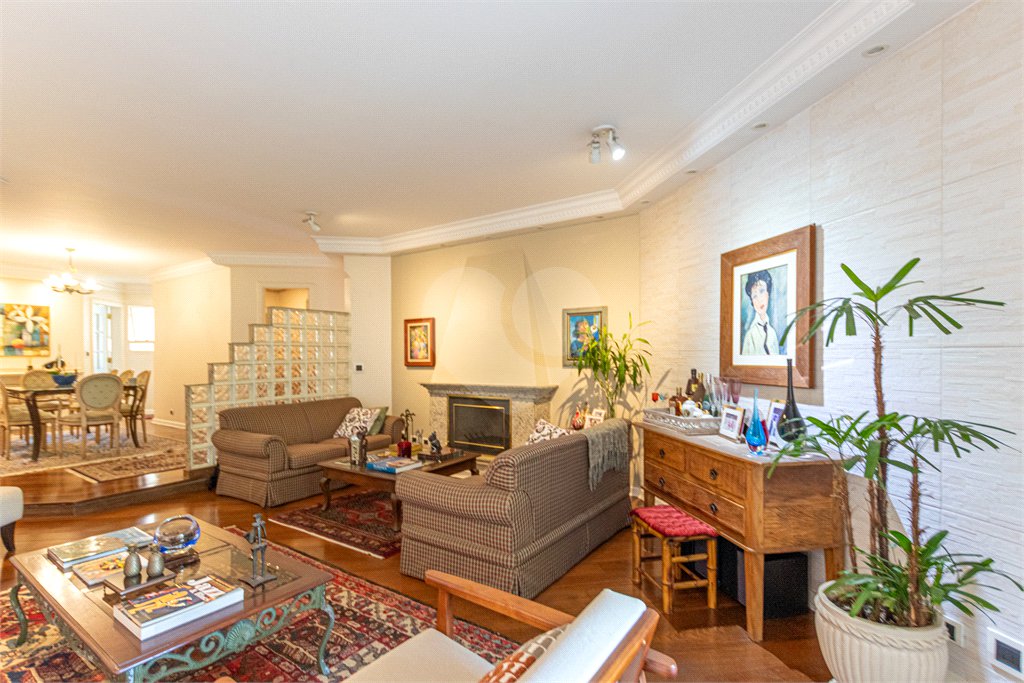 Apartamento à venda com 4 quartos, sendo 2 suítes, em Brooklin, São Paulo, SP
