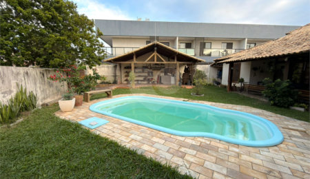Casa à venda com 3 suítes em Portinho, Cabo Frio, RJ
