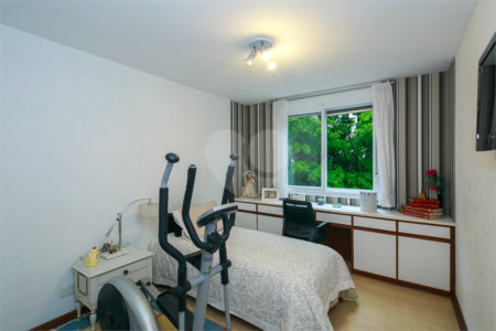 Apartamento à venda com 4 quartos, sendo 1 suíte, em Chácara Santo Antônio (zona Sul), São Paulo, SP