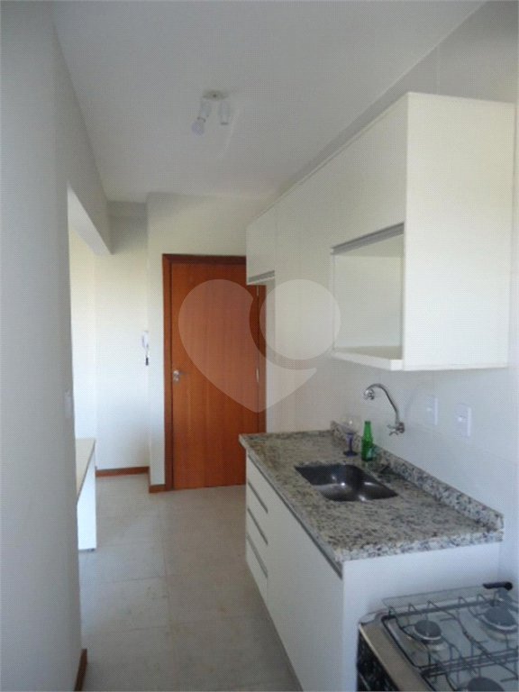 Apartamento no Condomínio Via Campus.