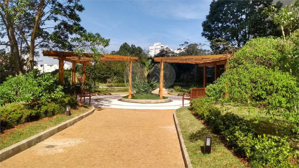 Apartamento à venda com 3 suítes em Jardim Marajoara, São Paulo, SP