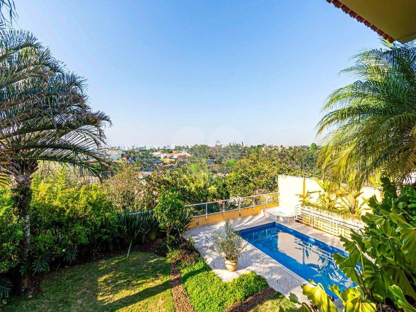 Casa à venda com 4 suítes em Jardim Guedala, São Paulo, SP