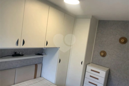 Apartamento à venda com 1 quarto em Parque Reboucas, São Paulo, SP