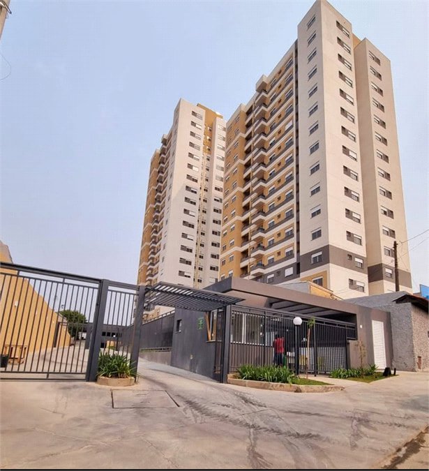Apartamento à venda ou para alugar com 3 quartos, sendo 1 suíte, em Jardim Santa Rosália, Sorocaba, SP