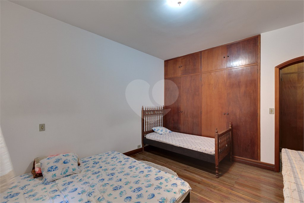 Casa Térrea à venda com 3 suítes em Jardim dos Estados, São Paulo, SP
