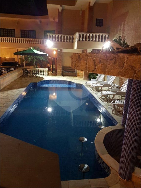Casa à venda com 4 quartos, sendo 2 suítes,  em Mogi Moderno, Mogi das Cruzes, SP