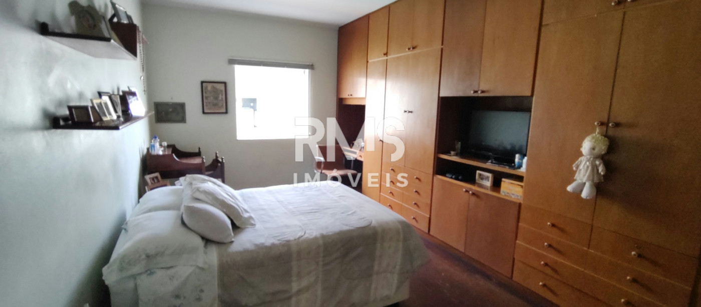 Casa à venda com 4 quartos, sendo 2 suítes,  no Centro, Itu, SP