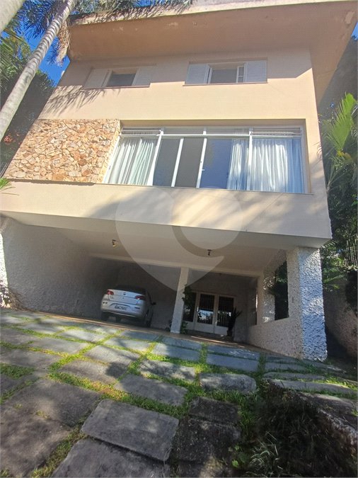 Sobrado à venda com 5 suítes em Vila Albertina, São Paulo, SP