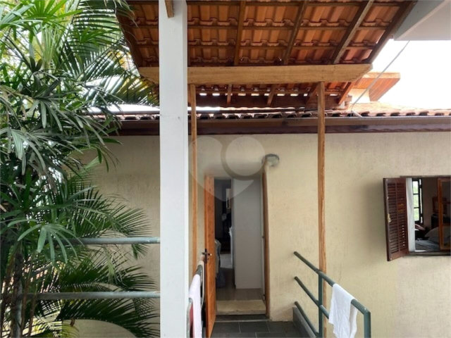 Sobrado à venda com 5 quartos, sendo 2 suítes,  em Jardim São Bento, São Paulo, SP
