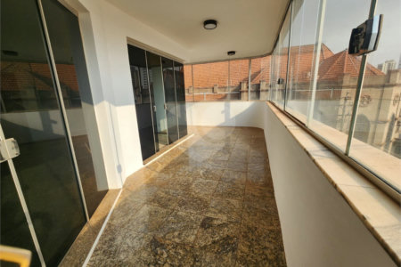 Apartamento à venda com 4 quartos, sendo 2 suítes, no Centro, Araraquara, SP