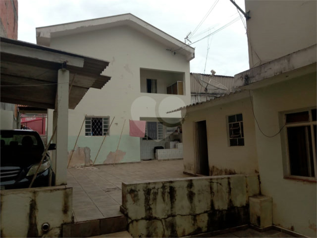 Casa à venda com 4 quartos, sendo 1 suíte,  no Centro, Mairiporã, SP
