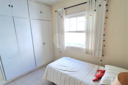Casa à venda com 5 quartos, sendo 3 suítes, em Brooklin, São Paulo, SP
