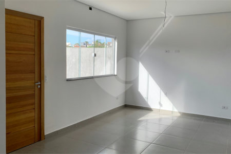 Sobrado à venda com 2 suítes em Residencial Jardins da Catalunha, Atibaia, SP