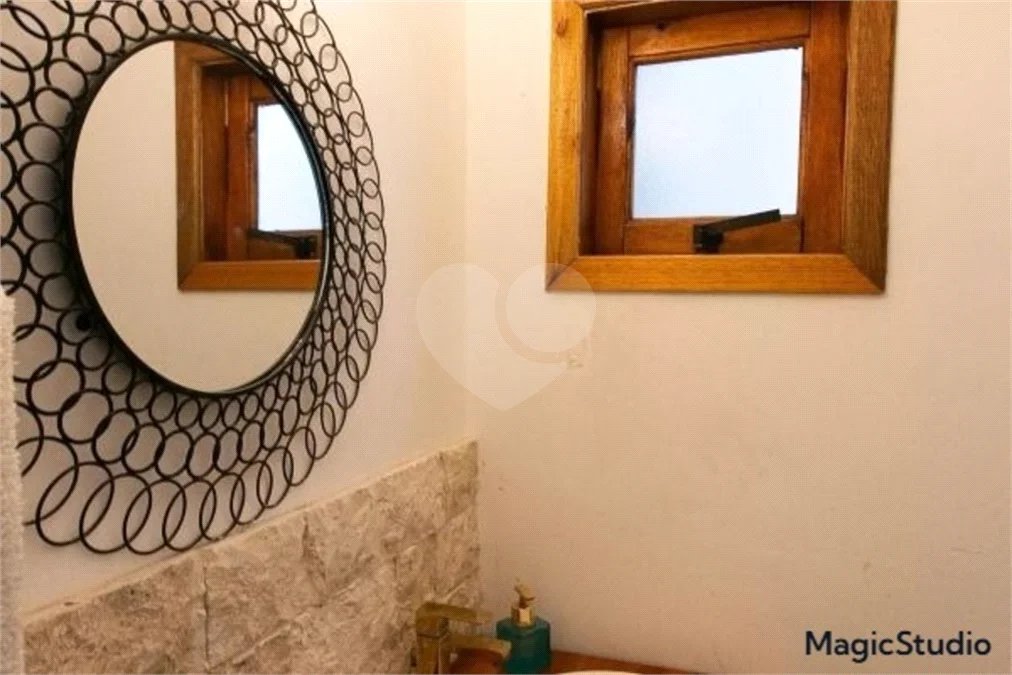 Casa com 153m², 3 dormitórios, sendo 1 suíte, 4 vagas, à venda na Penha.