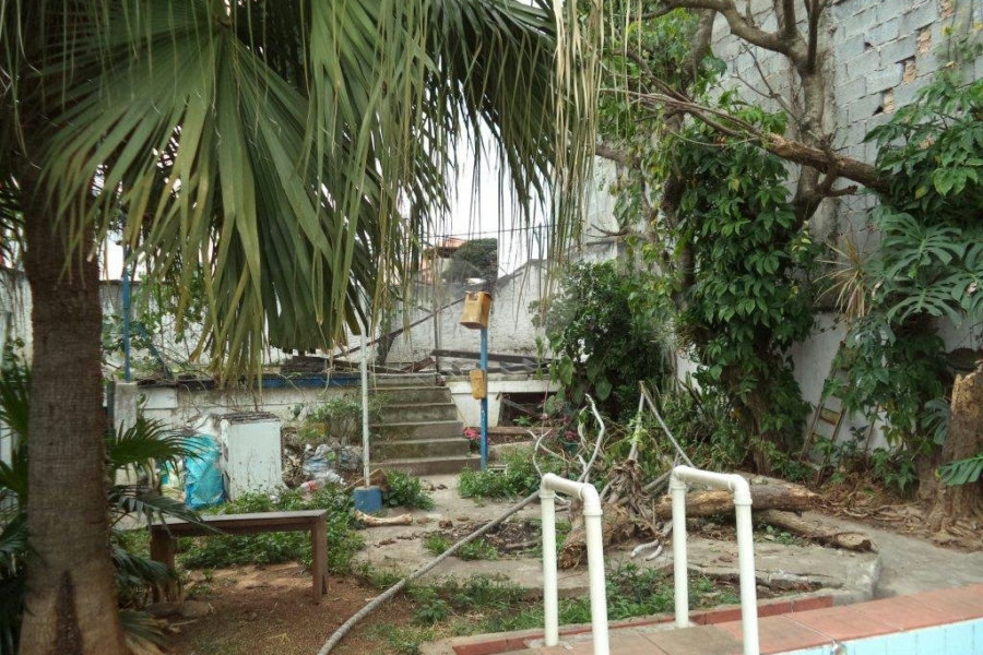 Casa Térrea à venda com 3 suítes em Parque Peruche, São Paulo, SP