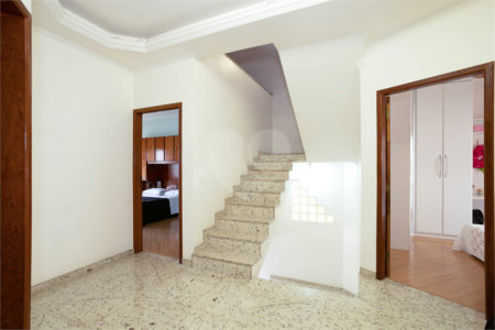 Casa à venda com 3 quartos, sendo 1 suíte, em Jardim Santa Clara, Guarulhos, SP