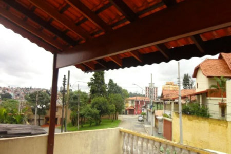 Casa à venda com 3 quartos, sendo 1 suíte, em Jardim Esmeralda, São Paulo, SP