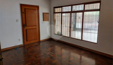 Sobrado à venda com 5 quartos, sendo 1 suíte,  em Vila Brasilina, São Paulo, SP