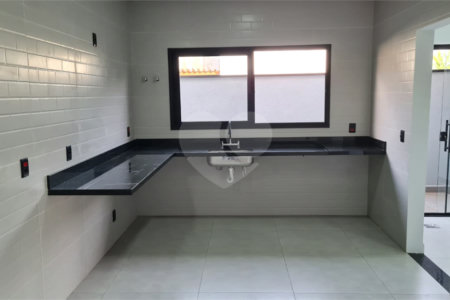 Casa à venda com 3 quartos, sendo 2 suítes, no condomínio Campos do Conde Ii, Paulínia - SP