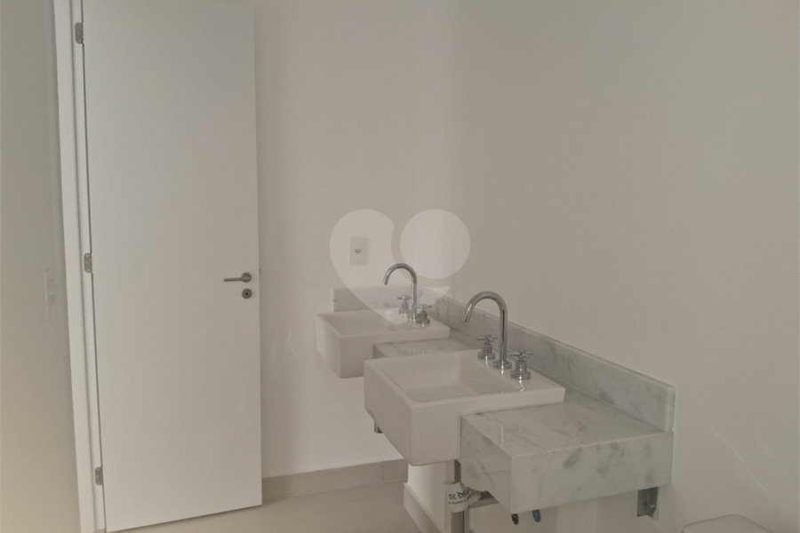 Apartamento à venda com 2 suítes em Alto da Lapa, São Paulo, SP