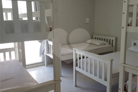 Casa à venda com 12 quartos, sendo 8 suítes, em Geribá, Armação dos Búzios, RJ