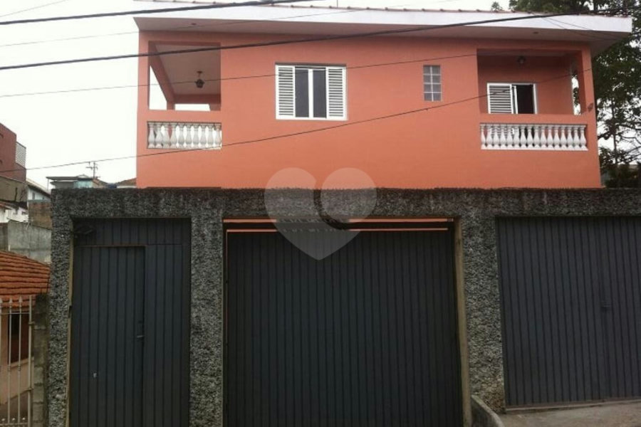 Sobrado à venda com 4 quartos, sendo 1 suíte, em Vila Guilherme, São Paulo, SP