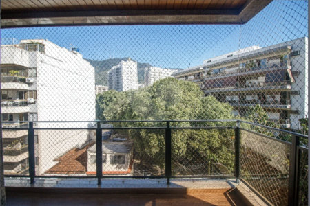 Apartamento à venda com 4 quartos, sendo 2 suítes,  em Tijuca, Rio de Janeiro, RJ