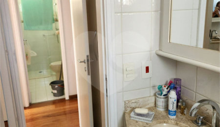 Apartamento à venda com 3 quartos, sendo 1 suíte,  em Vila Monumento, São Paulo, SP