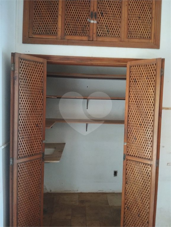 Casa à venda com 5 quartos, sendo 3 suítes, em Vila Sedenho, Araraquara, SP