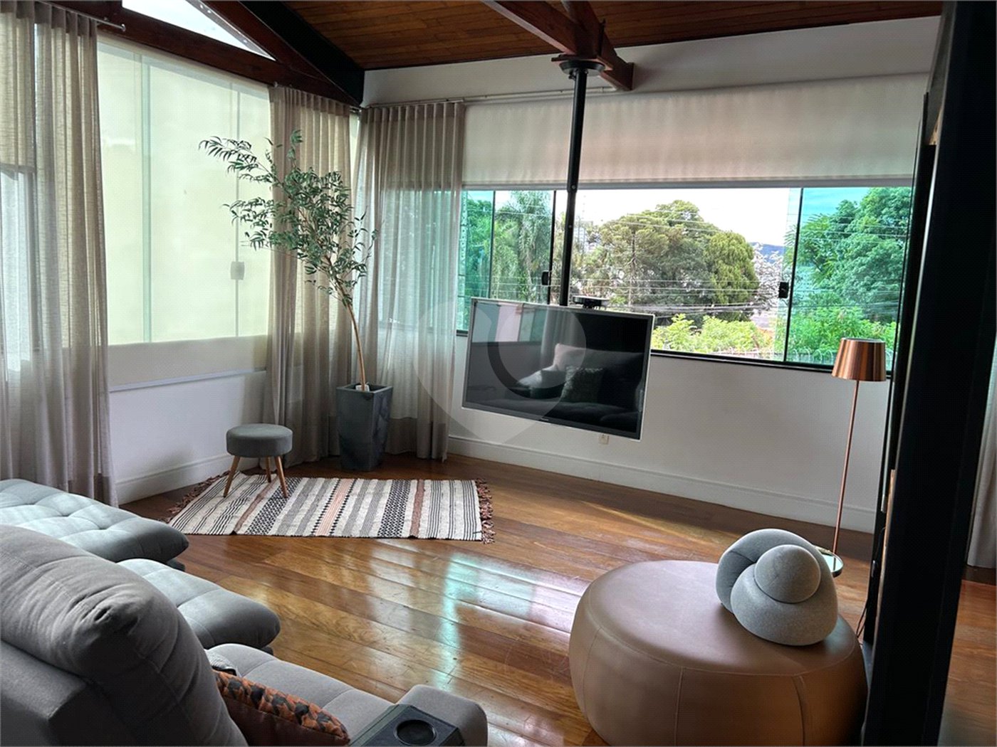 Casa à venda com 2 suítes no condomínio Residencial, Mogi das Cruzes - SP