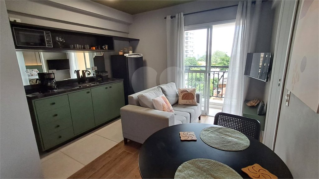 Apartamento à venda ou para alugar com 1 suíte em Vila Paulicéia, São Paulo, SP