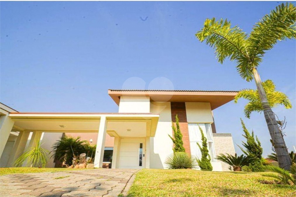 Casa à venda com 4 quartos, sendo 2 suítes, no condomínio Residencial Jardim Primavera, Louveira - SP