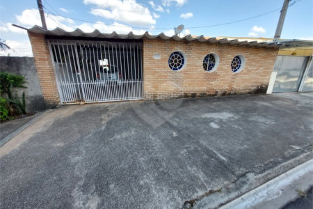 Casa à venda com 2 quartos, sendo 1 suíte, em Vila Barão, Sorocaba, SP