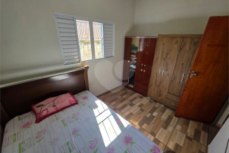Casa 2 quartos Jardim Zavaglia