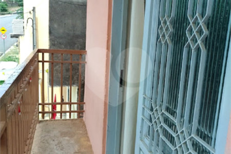 Sobrado à venda com 2 suítes em Jardim Maristela, Atibaia, SP