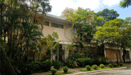 Sobrado à venda com 3 quartos, sendo 1 suíte,  em Brooklin Velho, São Paulo, SP