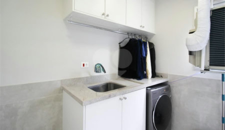 Apartamento à venda com 2 quartos, sendo 1 suíte,  em Vila Olímpia, São Paulo, SP
