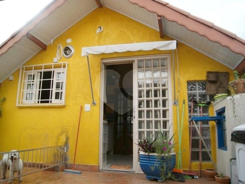 Sobrado à venda com 6 quartos, sendo 5 suítes, em Jardim Catanduva, São Paulo, SP