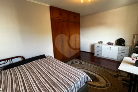 Sobrado à venda com 4 quartos, sendo 1 suíte, em Vila Formosa, São Paulo, SP