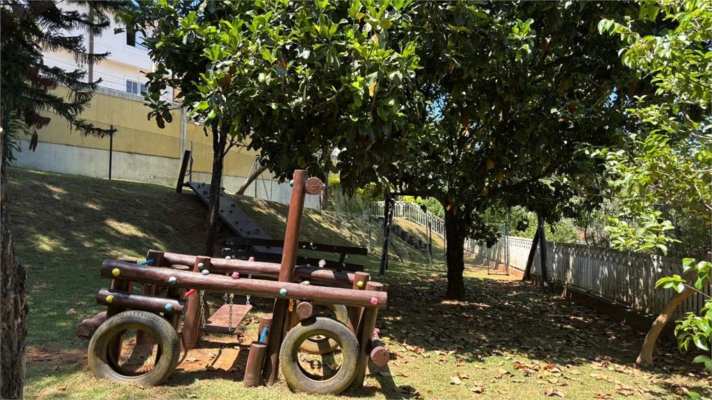 Casa à venda com 3 quartos, sendo 1 suíte,  no condomínio Villagio da Granja, Cotia - SP